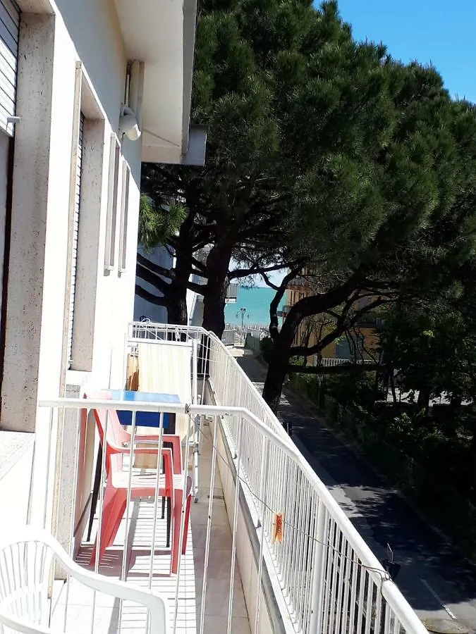 Hotel Villa Dina Lido di Jesolo 2*,  Itálie