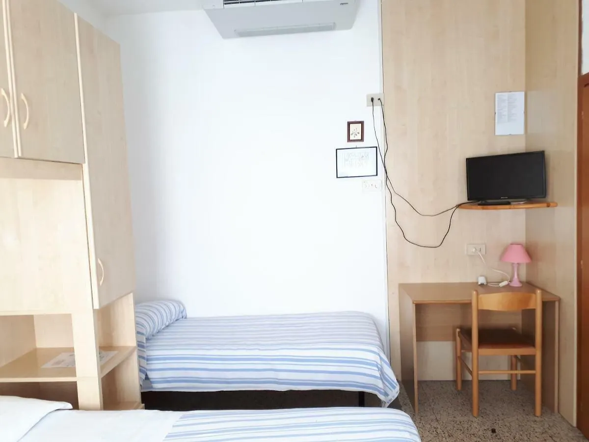 Hotel Villa Dina Lido di Jesolo 2*,  Olaszország