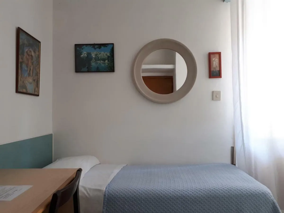 Hotel Villa Dina Lido di Jesolo 2*,  Olaszország