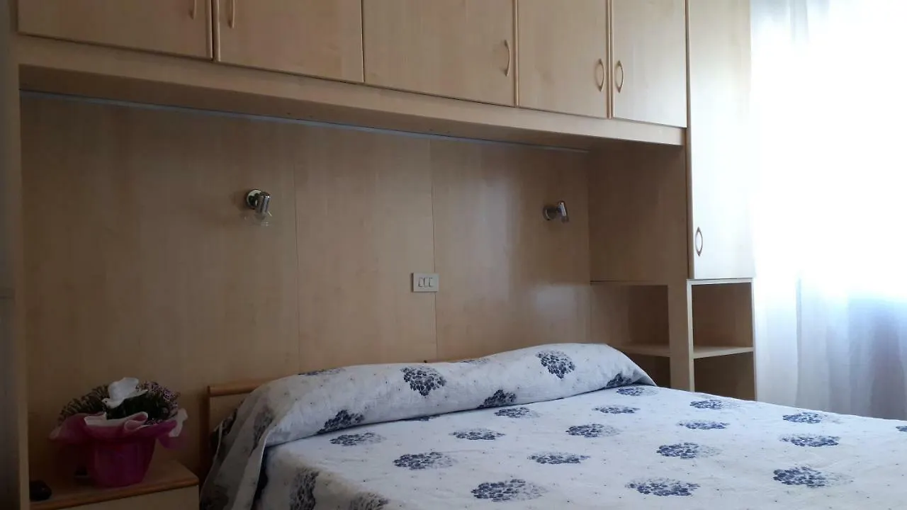 **  Hotel Villa Dina Lido di Jesolo Olaszország